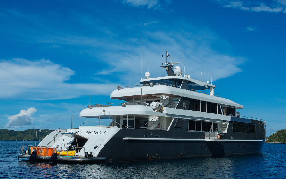 M/Y Black Pearl