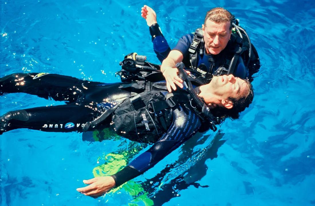 rescue-diver-course-efr-scuba-elx-elche