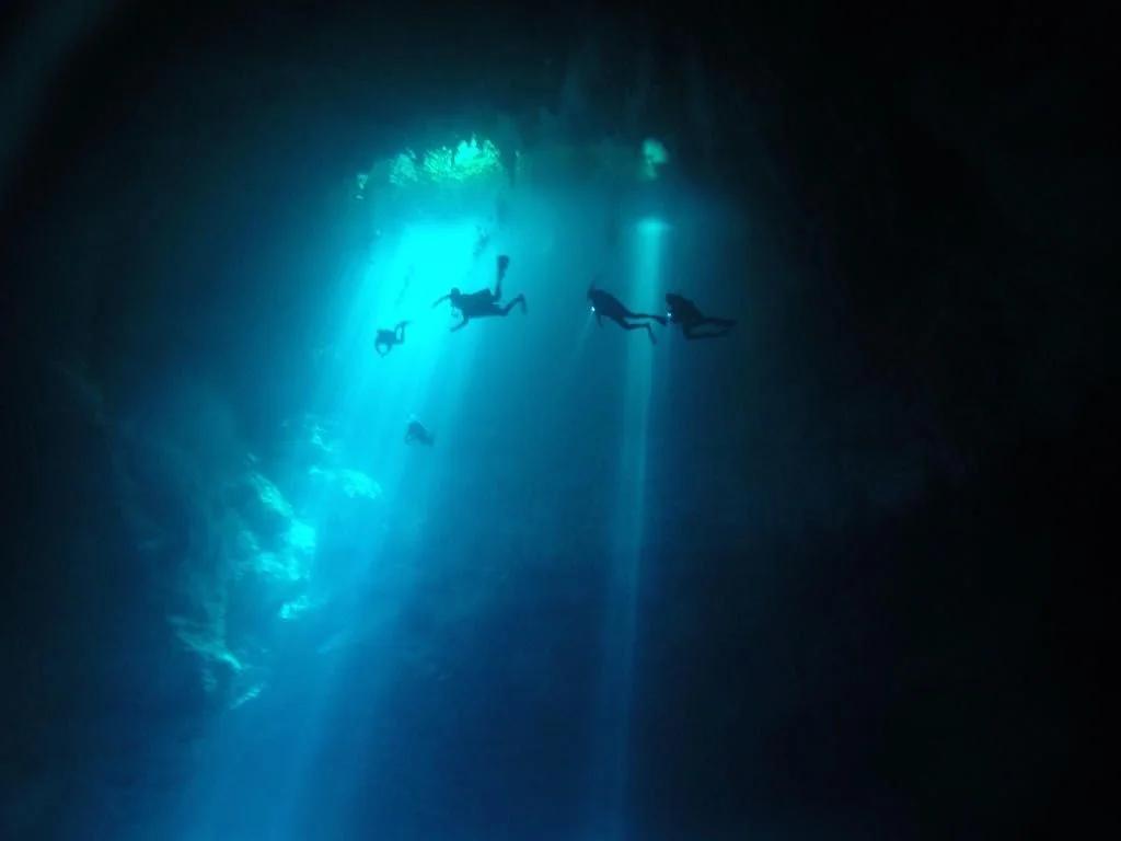 double-dive-cenotes-dos-ojos-the-pit-adventure-tour