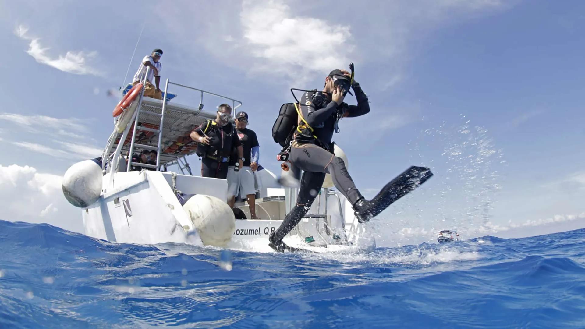 Diving in Cozumel by Ferry | Scuba Finders