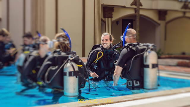 open-water-diver-course-theory-confined-waters-dsdivers-madrid