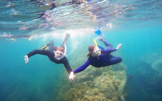 snorkeling-from-a-boat-cabo-de-palos