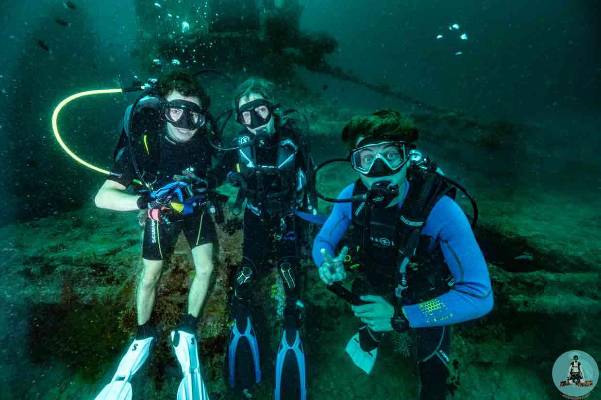 wreck-diver-specialty-ocean-addicts-conil