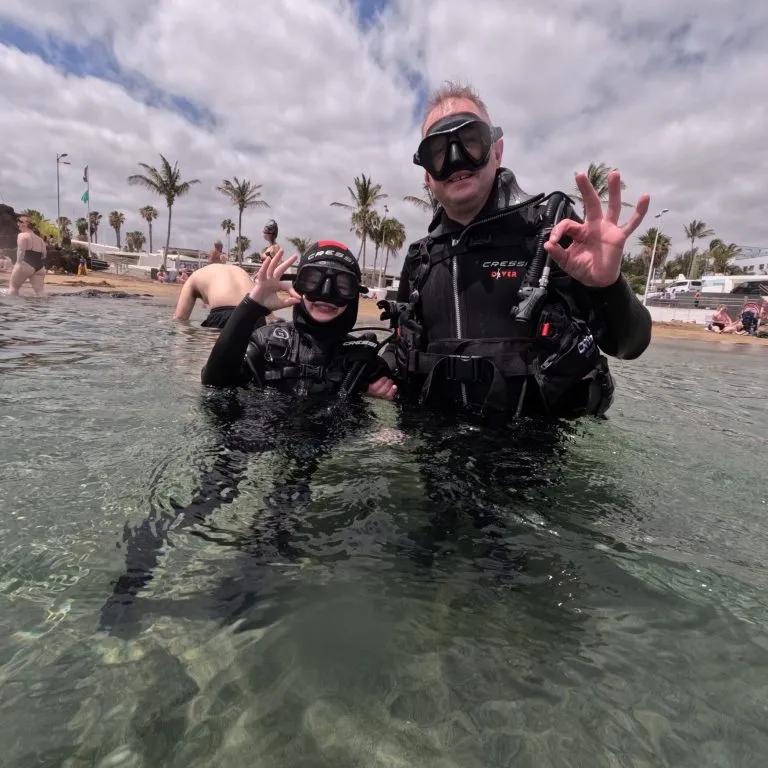 discover-scuba-diving-lanzarote-scuba-finders