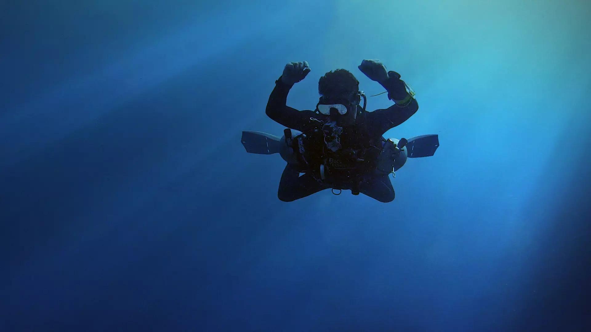 perfect-buoyancy-course-prodive-lanzarote