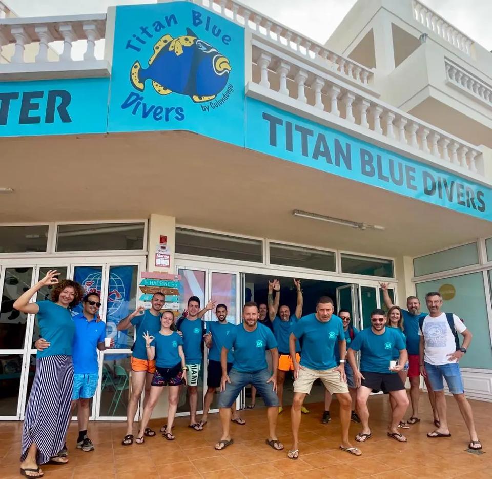 titan blue divers 2 titan blue divers 2