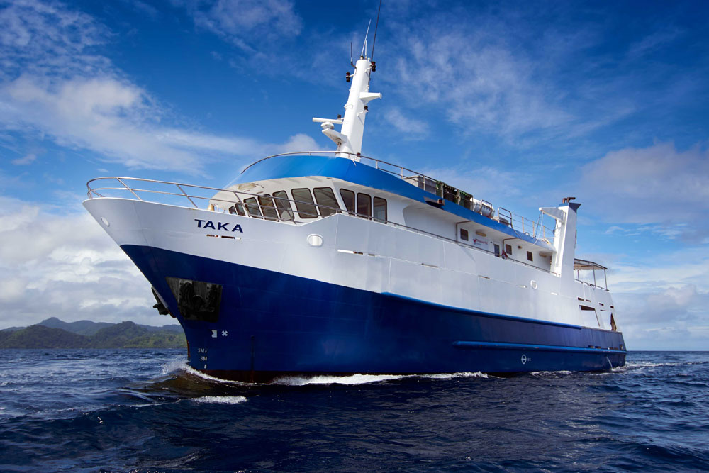 Barco Pacific Master