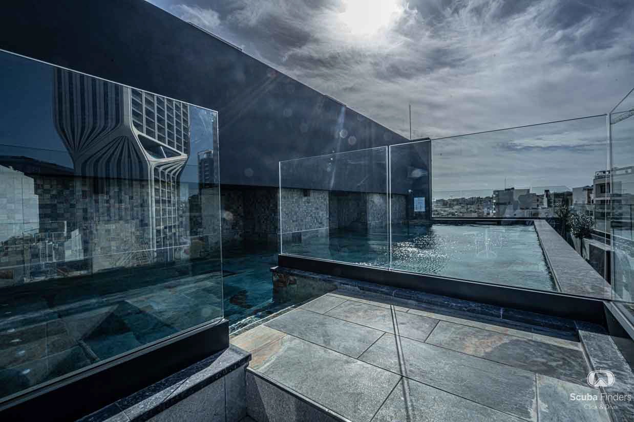 ASTE Hotel o similar