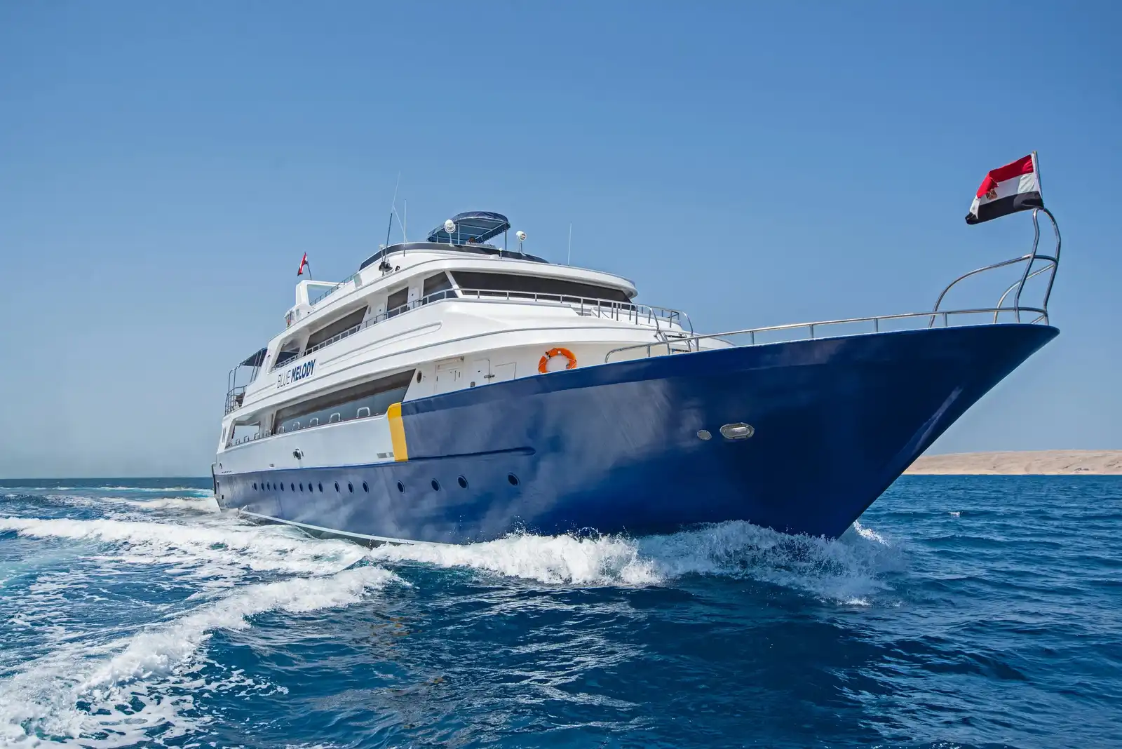 Llegada a Egipto y embarque en Port Ghalib