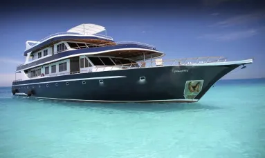 Liveaboard Ocean Divine Ruta Clásica Camarote Standard + flight from Madrid