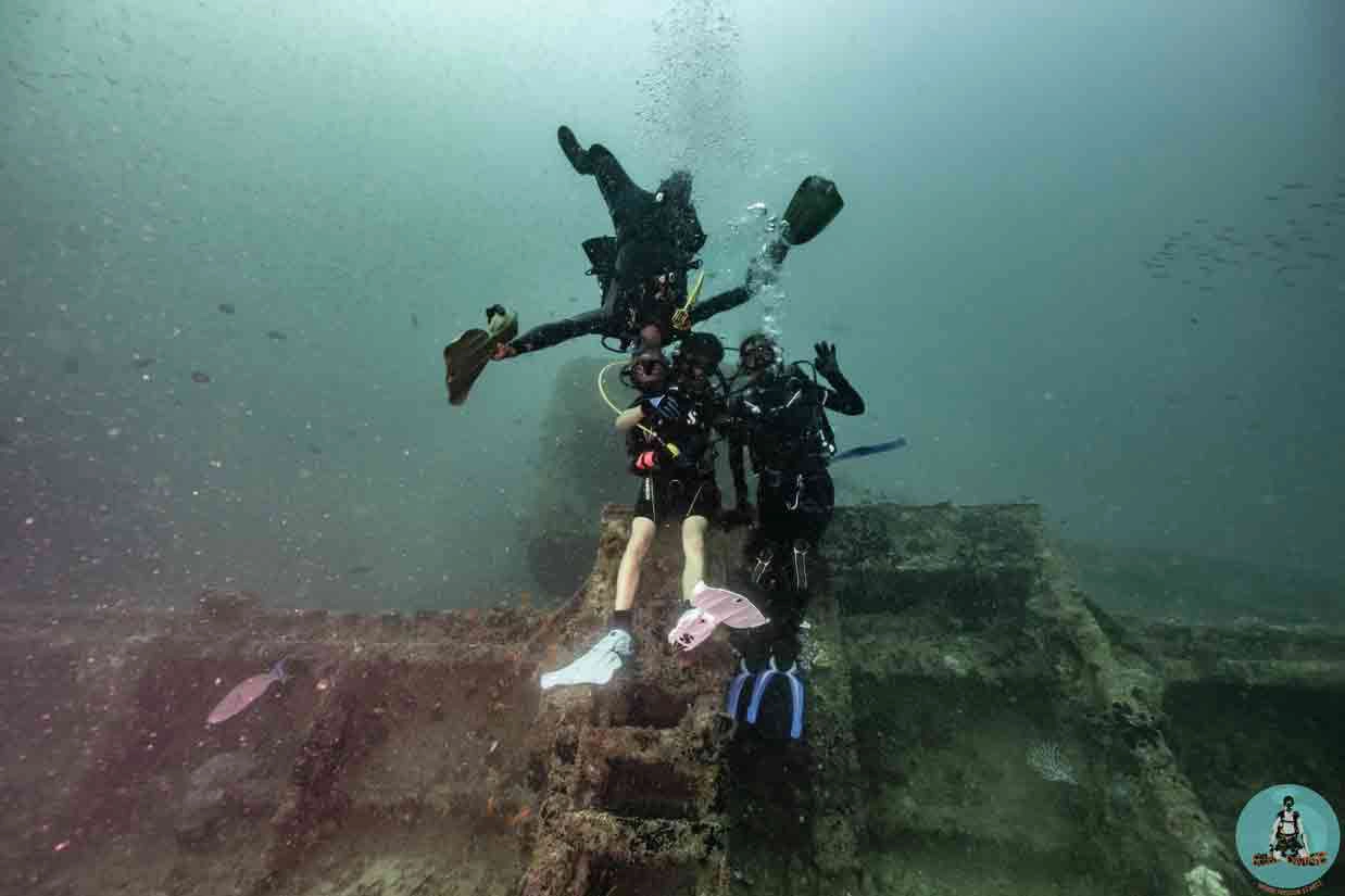 wreck-diving-la-tribu-dive